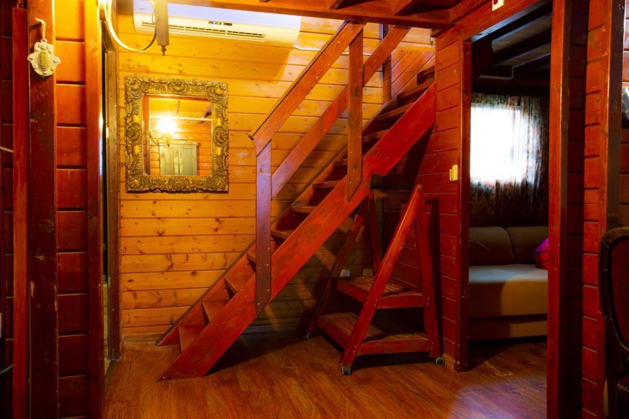Family Cabin Menaẖemya المظهر الخارجي الصورة
