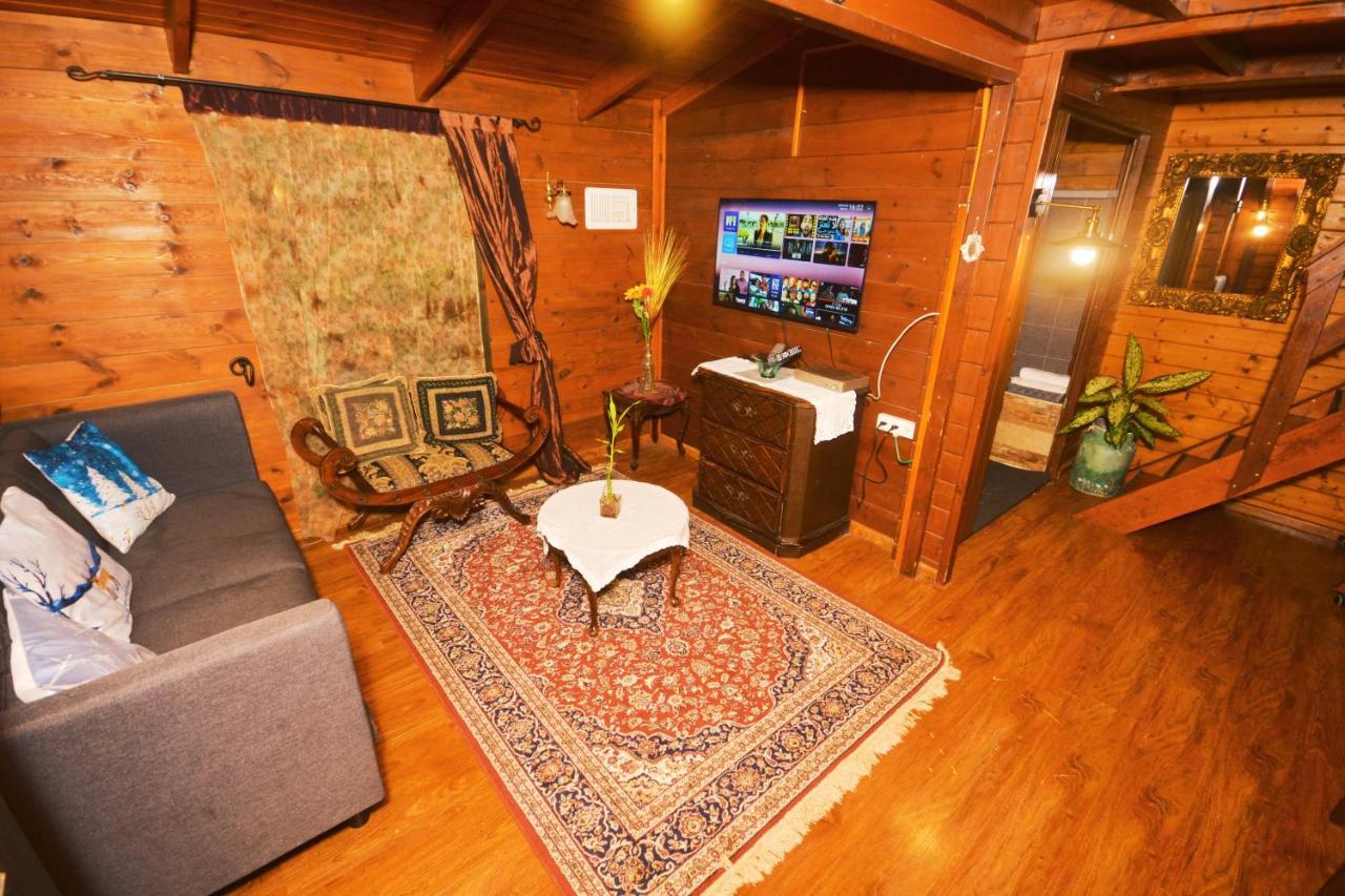 Family Cabin Menaẖemya المظهر الخارجي الصورة