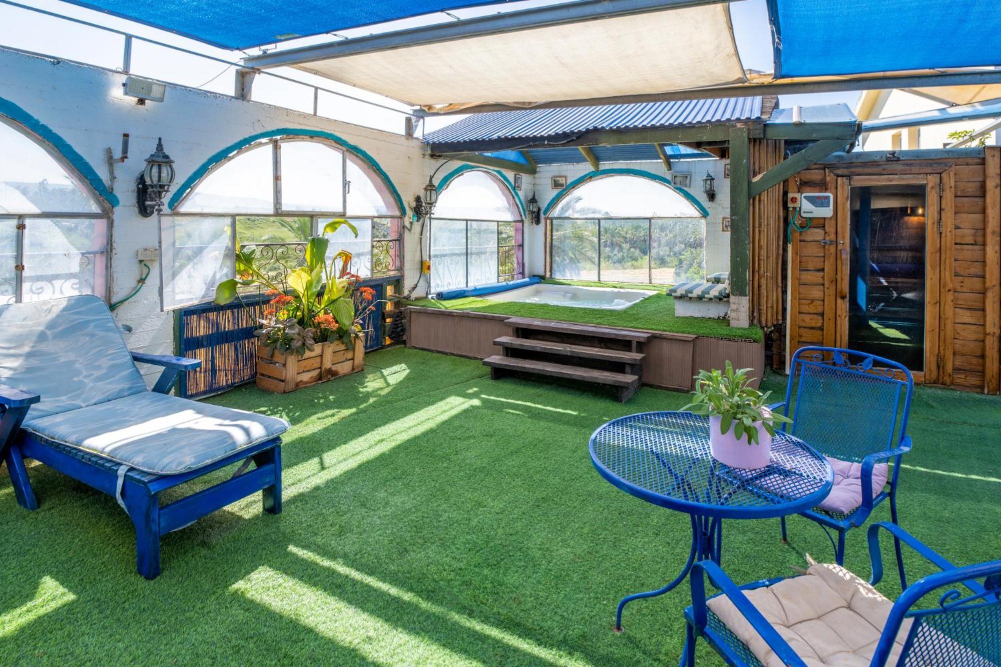 Family Cabin Menaẖemya المظهر الخارجي الصورة