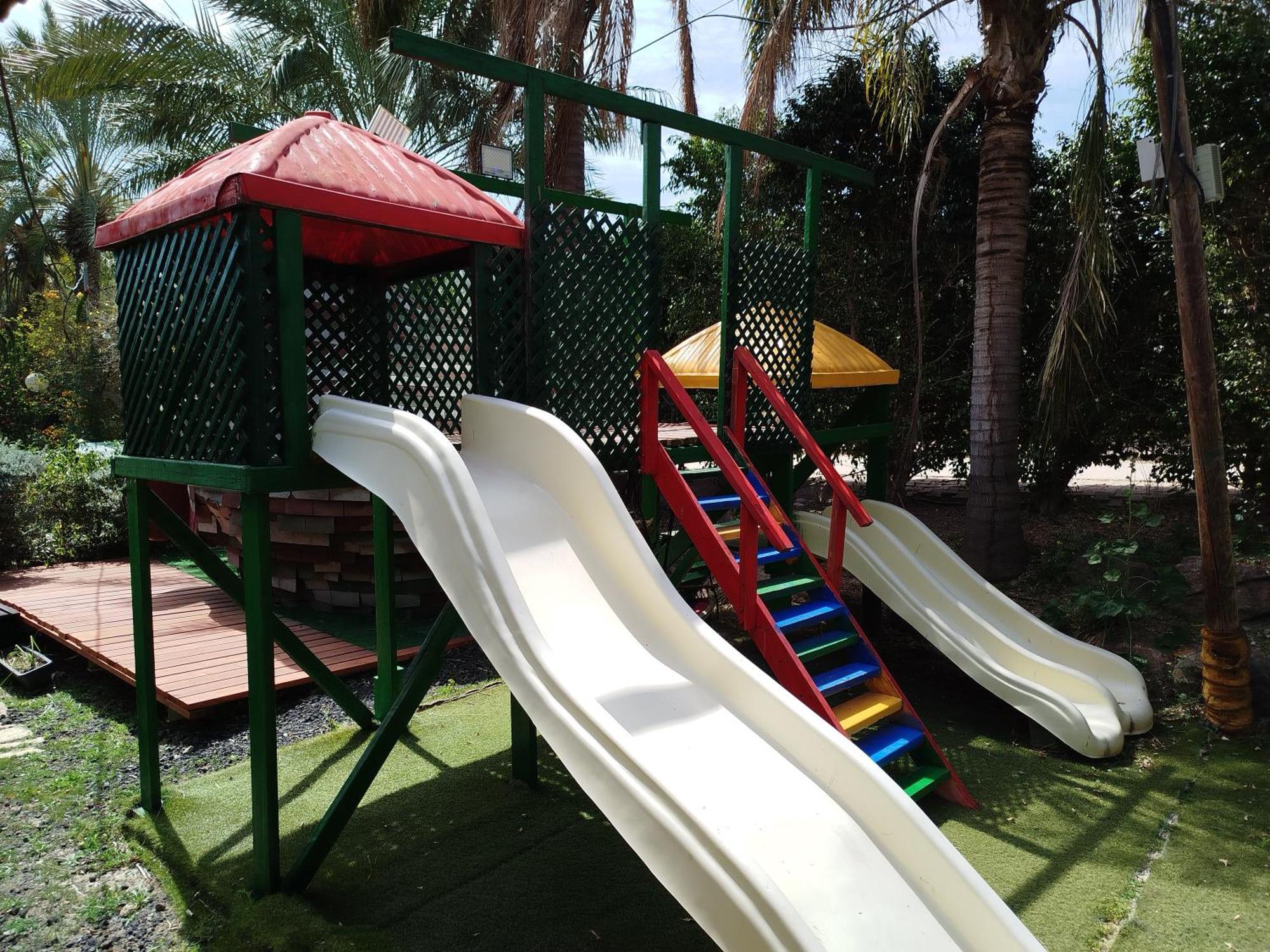 Family Cabin Menaẖemya المظهر الخارجي الصورة
